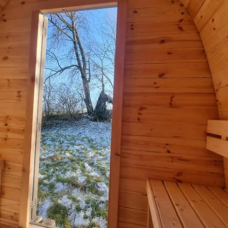 Landstiltraum Mit Zwei Schlafzimmern Zwischen L/dd דירה *