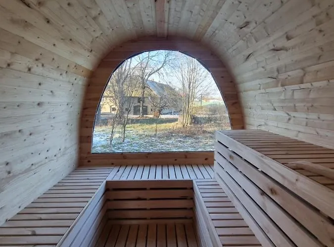 Landstiltraum Mit Zwei Schlafzimmern Zwischen L/dd